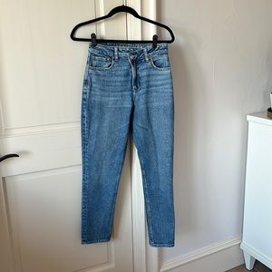 American Eagle Dark Wash Straight Leg Jeans